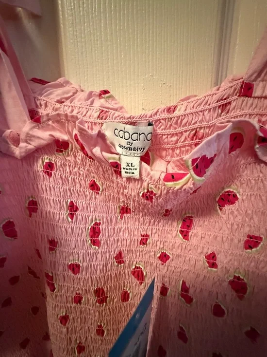 crown & ivy Pink Strawberry Smocked Crop Top with Tie Straps NWT - Picture 2 of 3